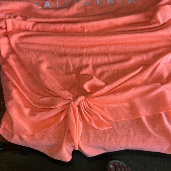 Perfect Tee Size Medium EUC - Picture 5 of 5